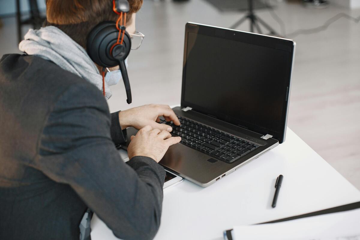 Bilingual virtual legal assistant support for immigration law firms with client communication and case coordination